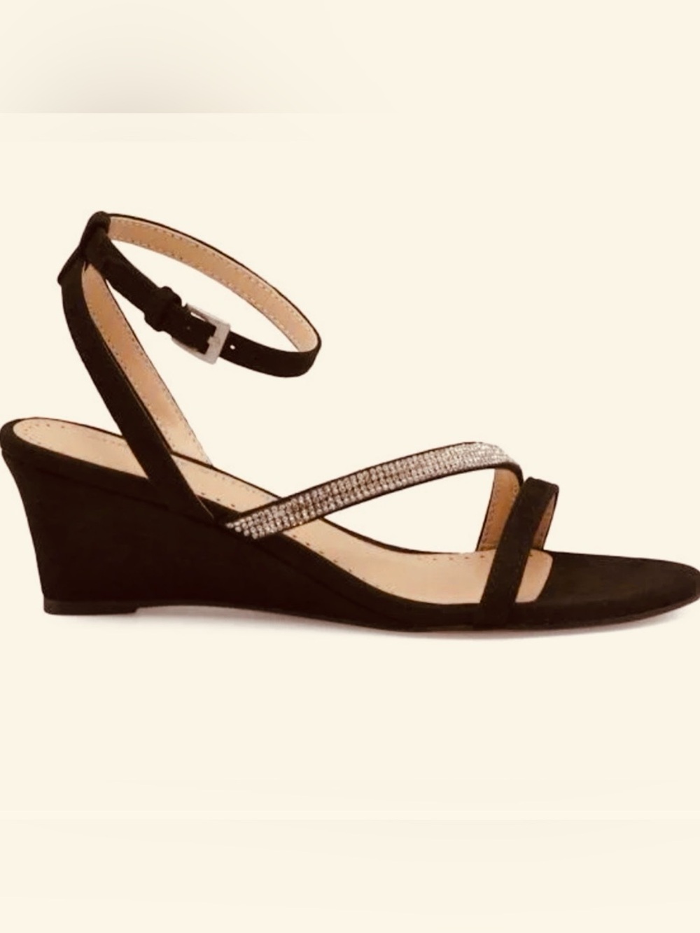 Adrienne Vittadini Black Wedge Sandals with Rhinestone Forestrap